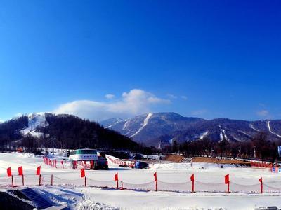 哈尔滨二龙山滑雪场 哈尔滨雪场 龙珠二龙山滑雪场