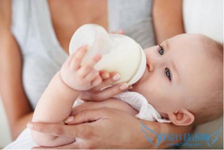 不喂母乳的好处和坏处 什么情况下不适合母乳喂养