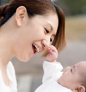 母乳性黄疸妈妈吃什么 妈妈该什么时候开始喂母乳？
