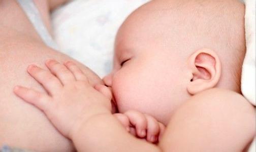 新生儿母乳喂养量 母乳喂养可预防新生儿红臀