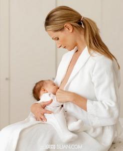 母乳喂养大便正常图 母乳喂养宝宝常遇到的问题