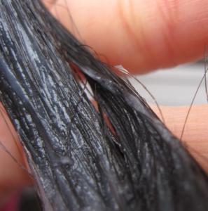 头发干枯受损怎么办 抑制干枯受损 锁住发质水分