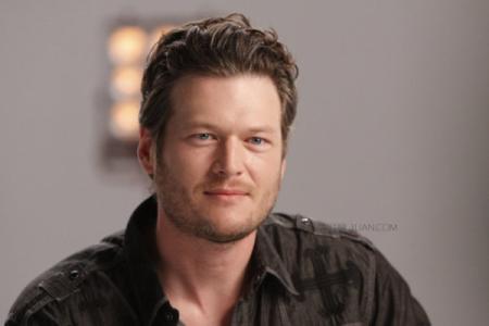 shining friends 歌词 Blake Shelton《Friends》歌词