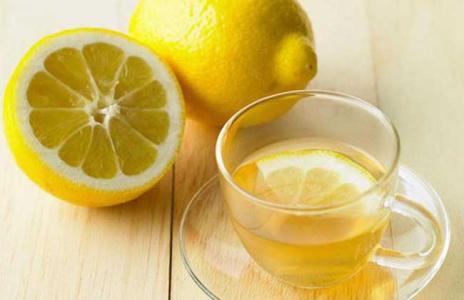 柠檬水的功效与作用 柠檬水的的功效