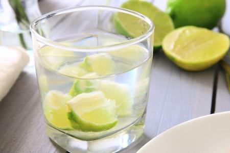 柠檬水的正确泡水方法 如何正确泡柠檬水