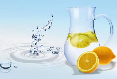 喝柠檬水有哪些好处：减肥养颜美容