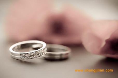 求婚戒指跟结婚戒指 求婚戒指和结婚戒指有何区别