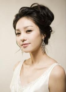 韩式新娘发型 夏日典雅韩式新娘发型