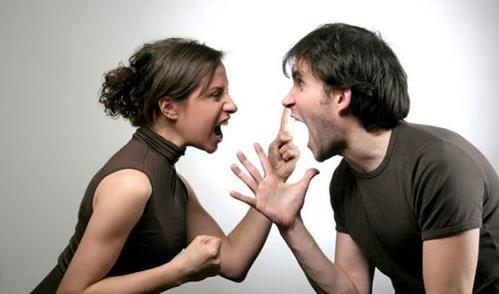 夫妻吵架婆婆帮着老公 和老公吵架了？三招缓和夫妻关系(2)