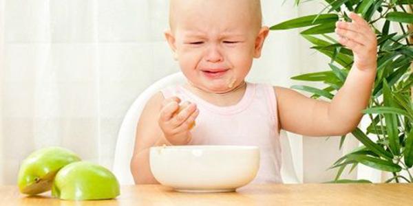 宝宝厌食怎么办 宝宝是否厌食――爸妈的误区