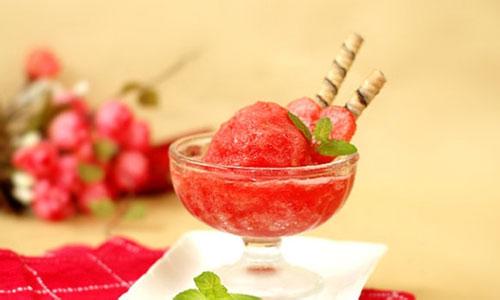 草莓沙冰做法 西瓜沙冰做法