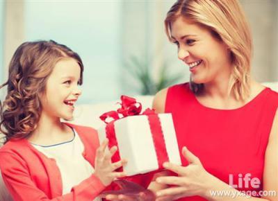 母亲节送什么礼物 2015母亲节送什么礼物好