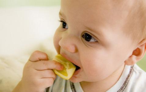一岁宝宝吃什么有营养 一岁宝宝不能吃什么