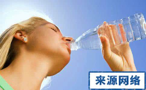5种喝水坏习惯会致命