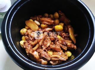 黄焖栗子鸡的做法 栗子焖鸡饭的做法