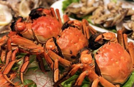 螃蟹不能和什么一起吃 螃蟹不能和什么一起吃_螃蟹饮食禁忌