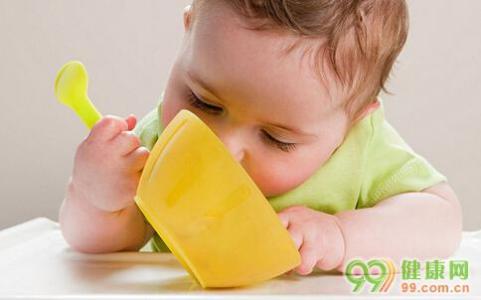 宝宝饮食不均衡有哪些症状 培养婴幼儿饮食习惯的方法