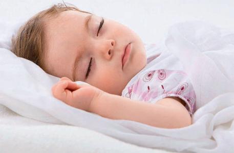 哄宝宝睡觉的方法 一个月宝宝怎么哄睡觉 哄小宝宝睡觉的方法