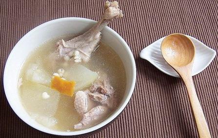 广东汤水大全 汤汤水水防高温 怎样正确喝？