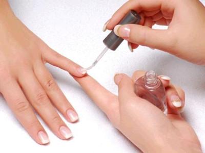 涂指甲油有什么危害 女性常涂指甲油的三大危害