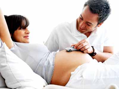 孕妇哪些行为伤害胎儿 准爸爸伤害胎儿的7种行为