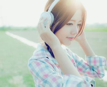耳机损伤听力 用耳机会损伤听力吗？