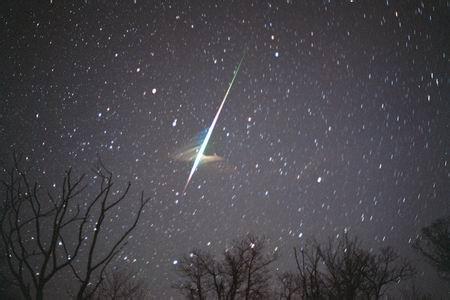 狮子座流星雨 狮子座流星雨方位_狮子座流星雨在哪个方向