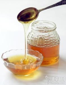 高血糖饮食禁忌 喝蜂蜜水的饮食禁忌 蜂蜜水不能与什么同食