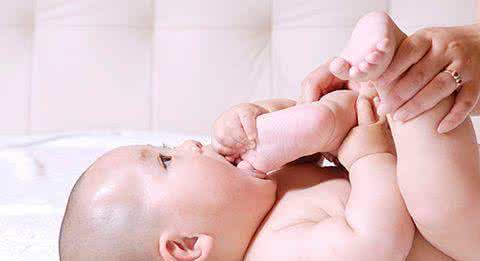 一岁宝宝便秘最快方法 便秘后的宝宝如何护理 便秘宝宝护理方法