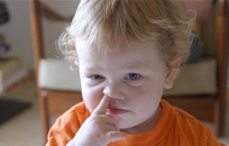 小孩流鼻血会是白血病 幼儿流鼻血是什么原因