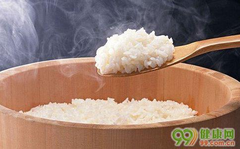 宝宝什么时候能吃米饭 宝宝什么时候可以吃米饭_宝宝什么时候能吃米饭