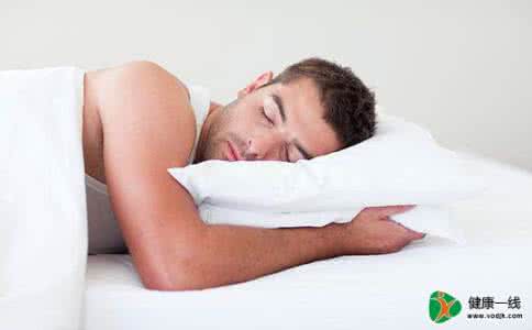 男性正确睡姿图 男性朋友有哪些错误睡姿