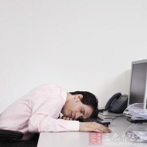 中年男人失眠的原因 中年男人失眠怎么办 中年男人失眠解决方法