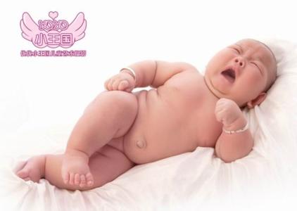 新生儿肺炎的早期症状 新生儿期的早期教育