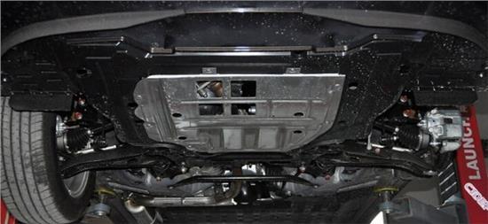举升机损坏汽车底盘 汽车底盘系统损坏 如何进行急救维修