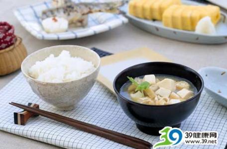 米饭和面食哪个容易胖 面食和米饭哪个比较好消化哪个更有营养价值？