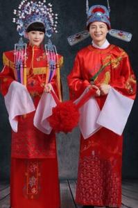 中式婚礼新郎穿中山装 中式婚礼新郎穿什么