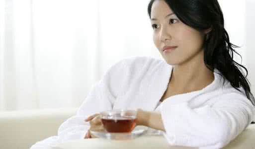 女人喝绿茶好处和坏处 女性喝茶的好处和坏处