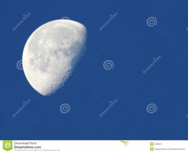 月亮陨石最大的特征 月亮是如何形成的 月亮结构特征