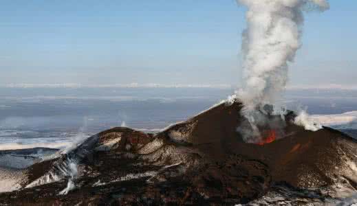 火山喷发形成的地貌 火山喷发形成的固结物