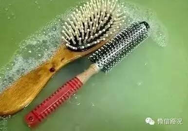 如何清洗卷梳子 如何清洗梳子
