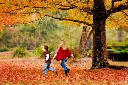 如何引导孩子穿衣服 秋季如何给孩子穿衣服
