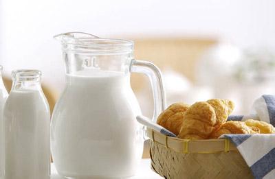 春天喝牛奶的好处 喝牛奶的好处有哪些