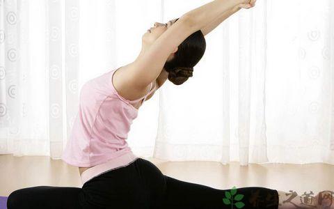 练瑜伽后得手臂筋膜炎 怎样练瑜伽瘦手臂