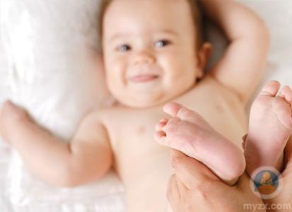 九个月的宝宝发育标准 九个月的宝宝发育标准 九个月的宝宝如何护理