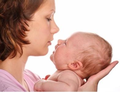新生儿打嗝怎么办 新生儿打嗝怎么办才好 如何预防新生儿打嗝