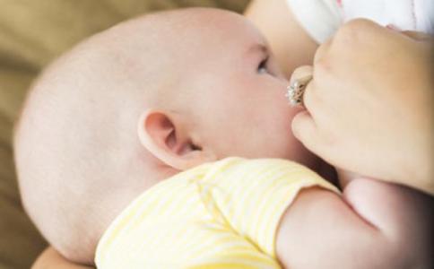 宝宝湿疹母乳喂养忌口 母乳喂养让宝宝的胆固醇更健康