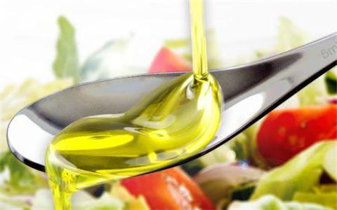 橄榄油可以直接擦脸吗 橄榄油有什么作用