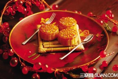 中秋节吃月饼的由来 中秋节买月饼小技巧