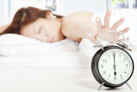 长期失眠怎么办 长期赖床会诱发失眠吗？